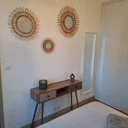 Victor Hugo - Hyper Centre 2 Сент