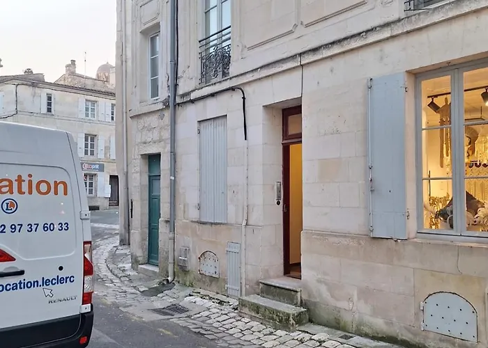 Apartment Victor Hugo - Hyper Centre 2 Saintes