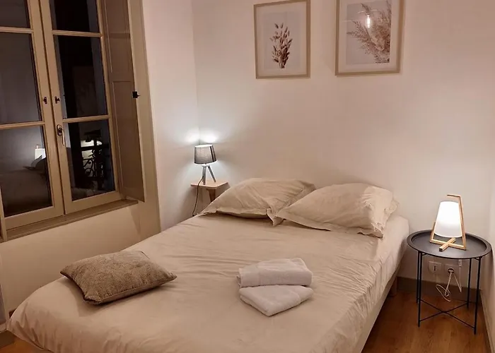 Victor Hugo - Hyper Centre 2 *